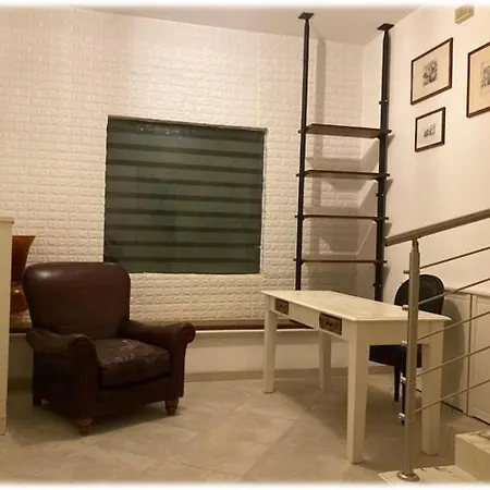 Mac Hotel